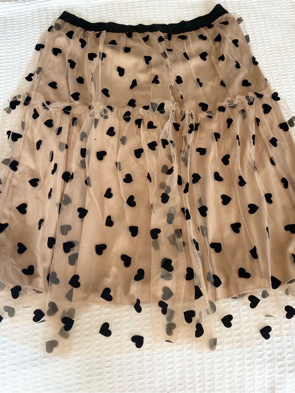 SHEIN Beige Tulle Skater Skirt with Black Heart Print
